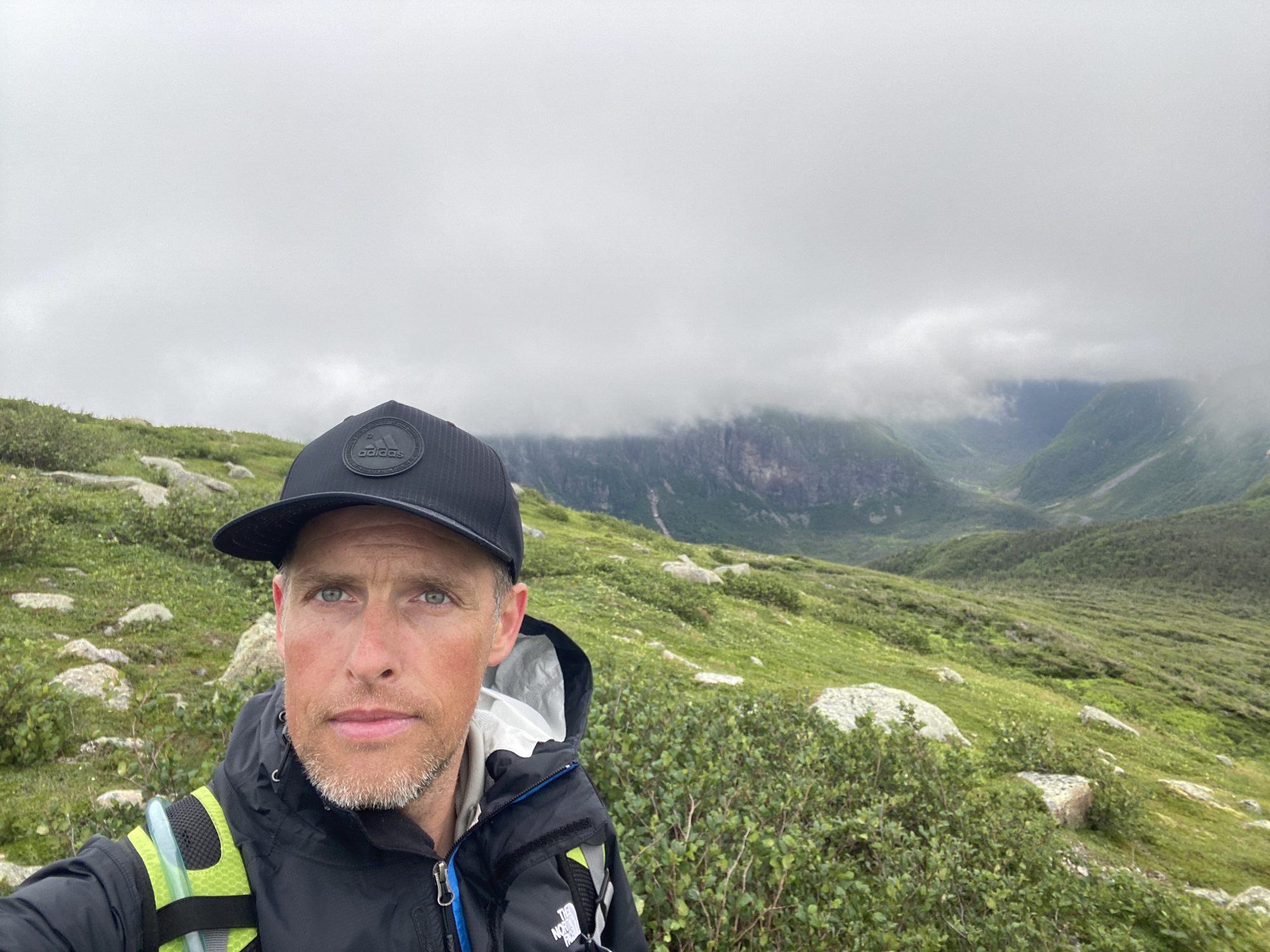 Hiking below the clouds on Gros Morne Mountain